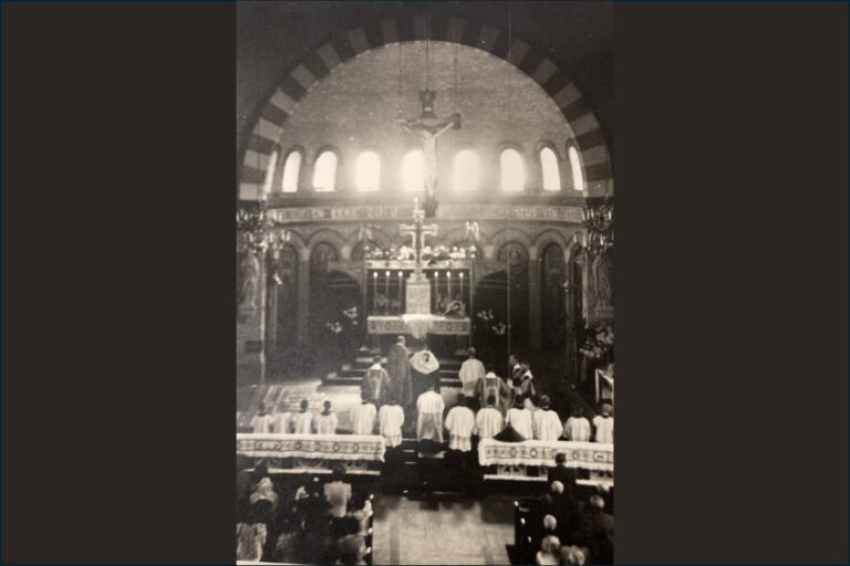 TW1001 Priesterkoor dienst ooit
